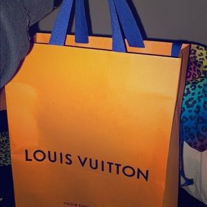 A Louis Vuitton bag